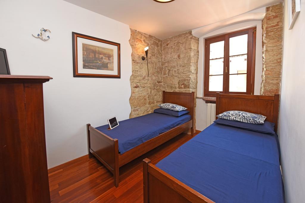 Apartment House Senna Porec Bagian luar foto