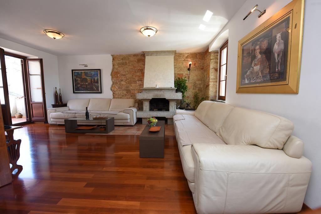 Apartment House Senna Porec Bagian luar foto