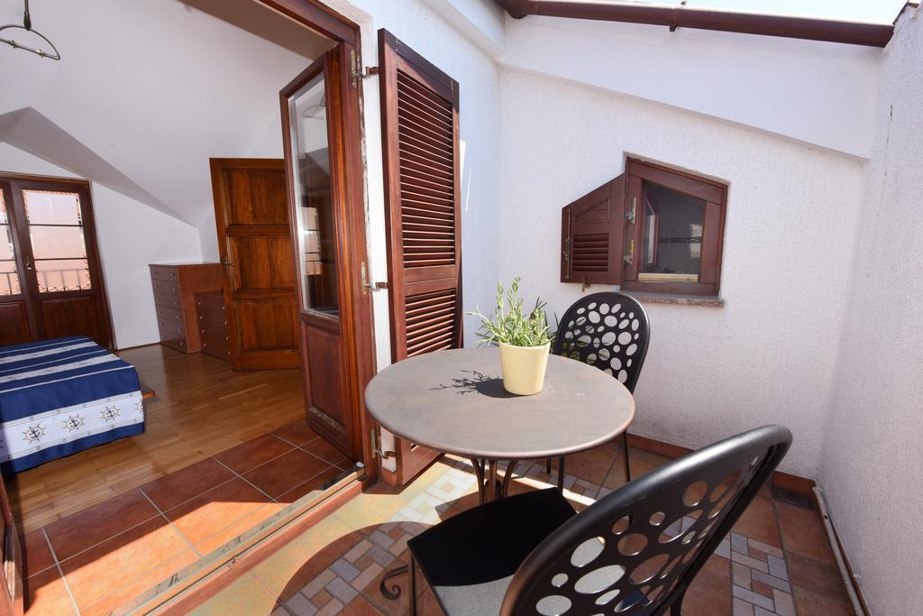 Apartment House Senna Porec Bagian luar foto