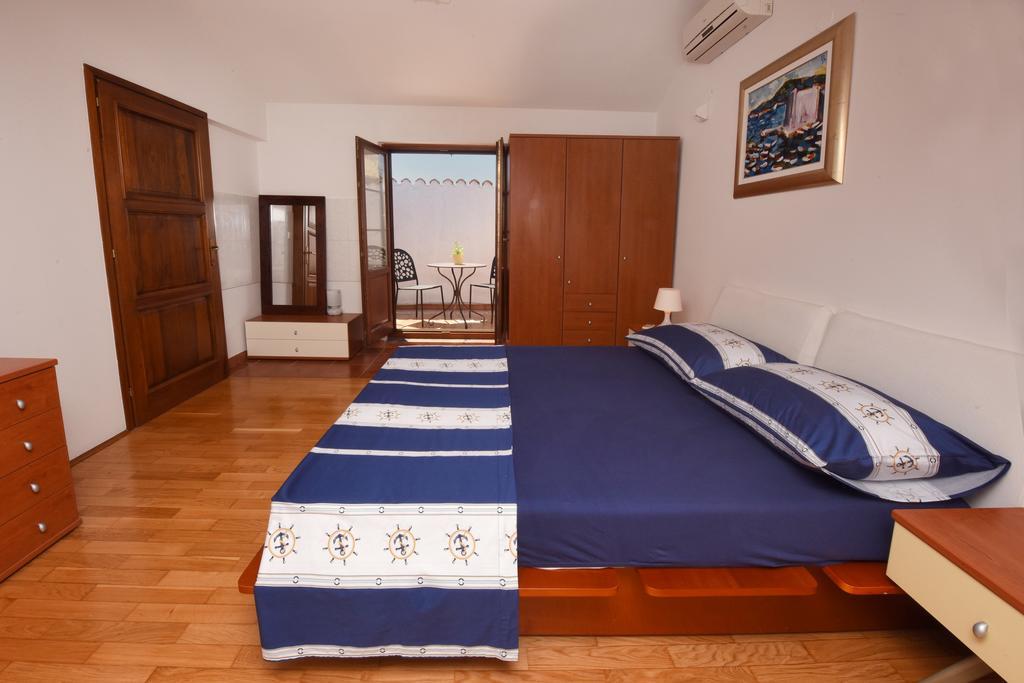 Apartment House Senna Porec Bagian luar foto