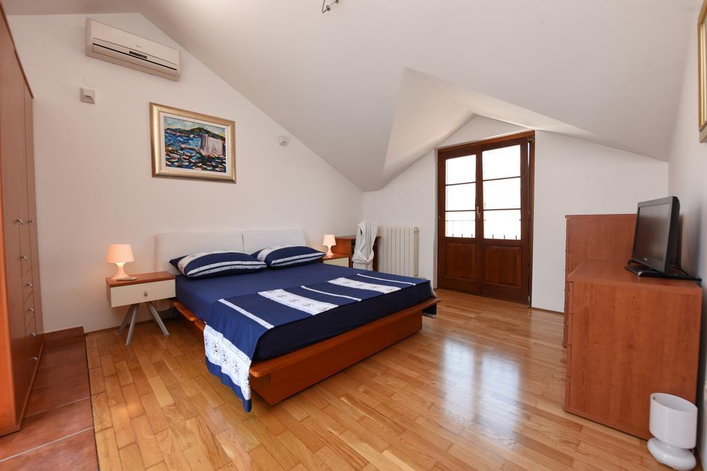 Apartment House Senna Porec Bagian luar foto